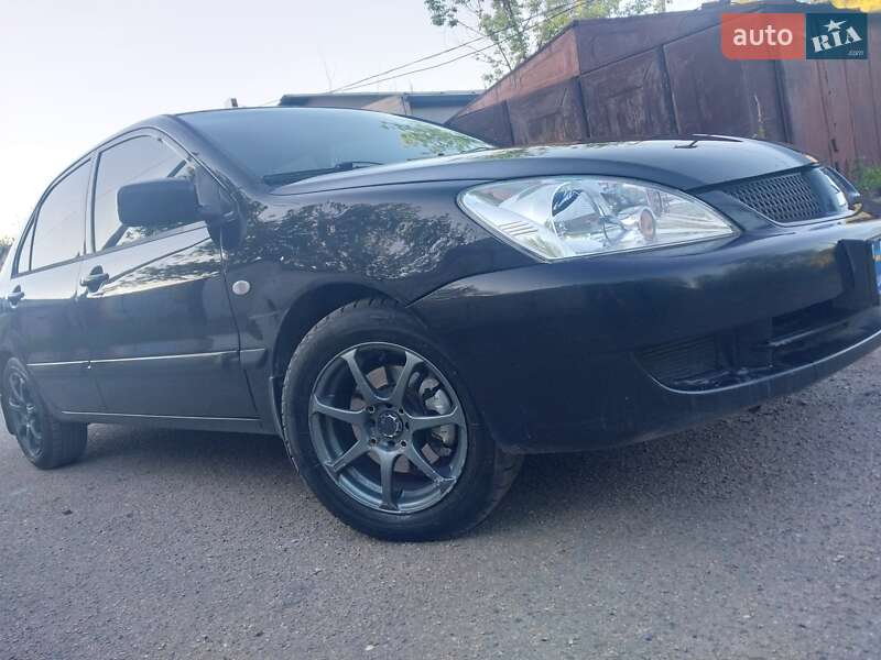 2005 mitsubishi lancer