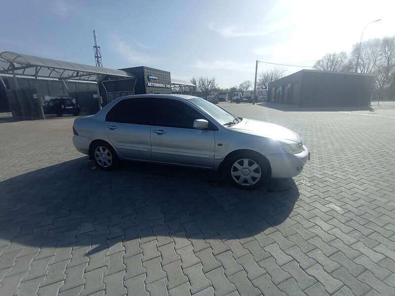 2006 mitsubishi lancer