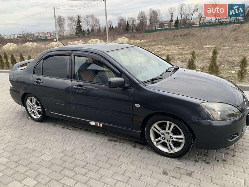 2004 mitsubishi lancer