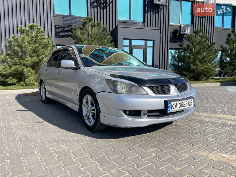 2005 mitsubishi lancer