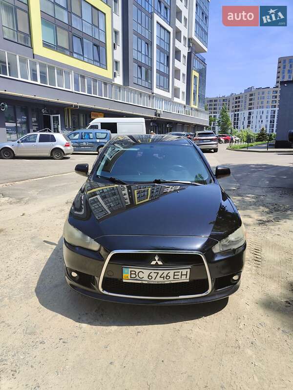 2012 mitsubishi lancer