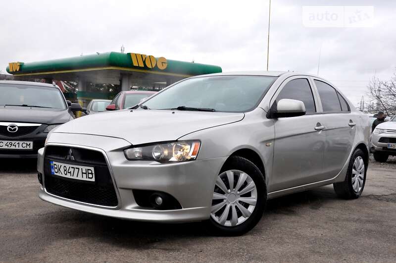 2013 mitsubishi lancer