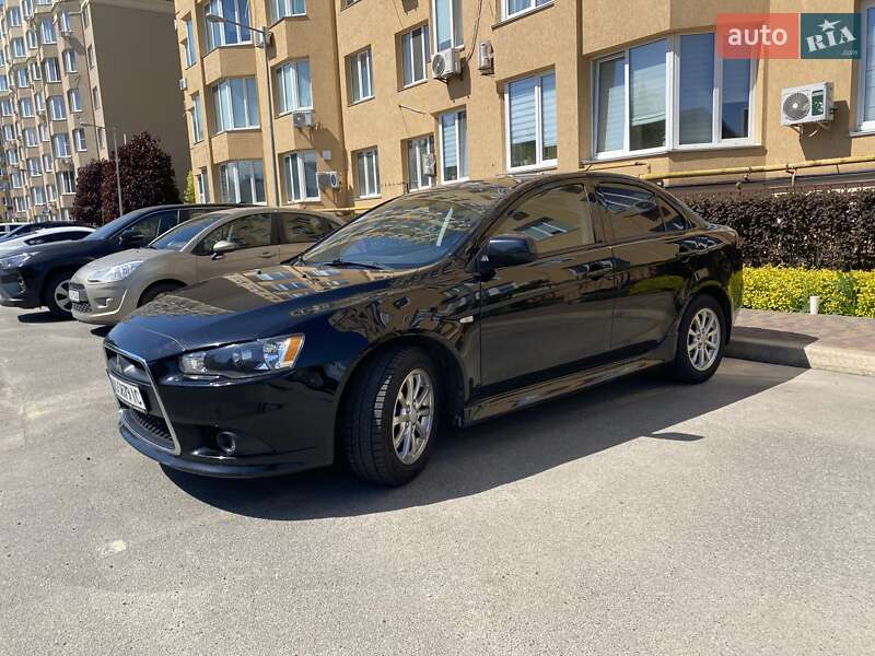 2013 mitsubishi lancer