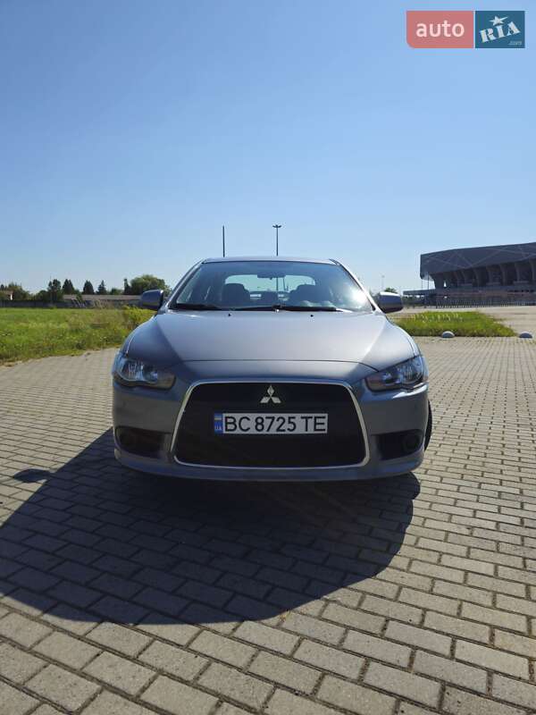 2013 mitsubishi lancer