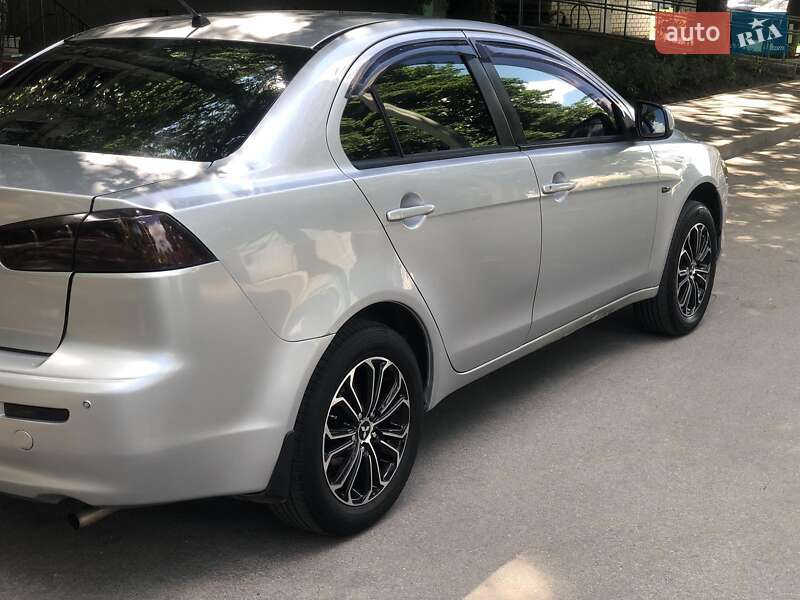 2007 mitsubishi lancer x
