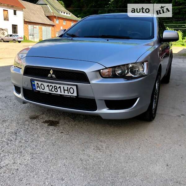 2009 mitsubishi lancer