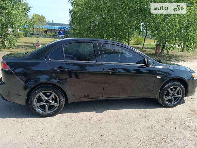 2010 mitsubishi lancer-x