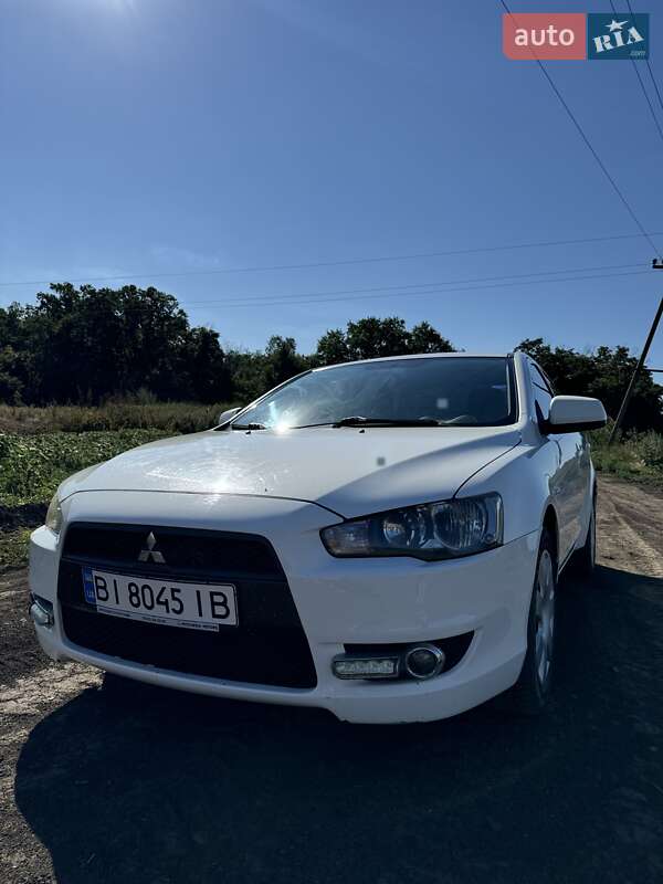 2010 mitsubishi lancer
