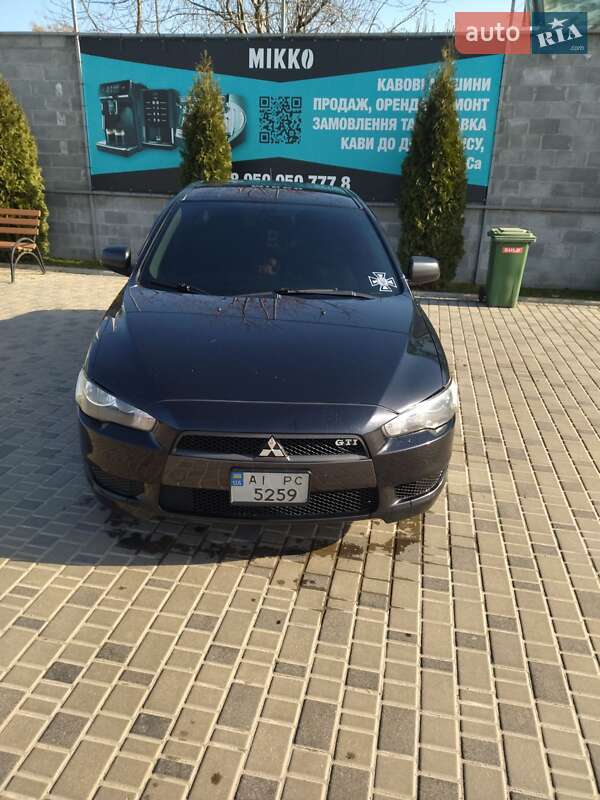 2011 mitsubishi lancer