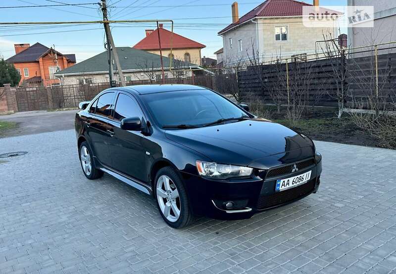 2010 mitsubishi lancer
