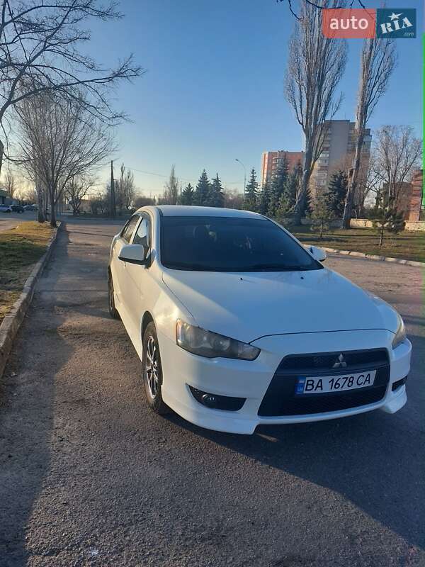 2011 mitsubishi lancer