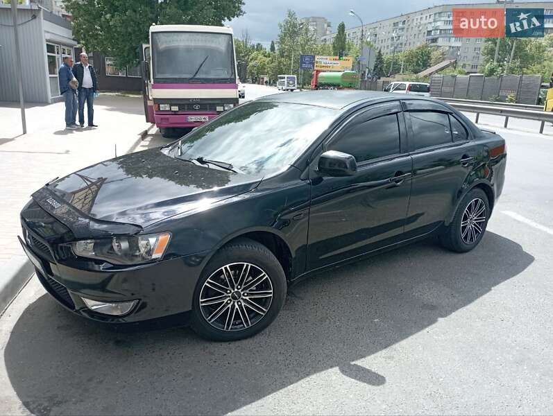 2011 mitsubishi lancer