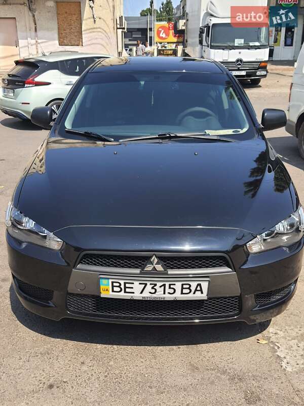 2011 mitsubishi lancer