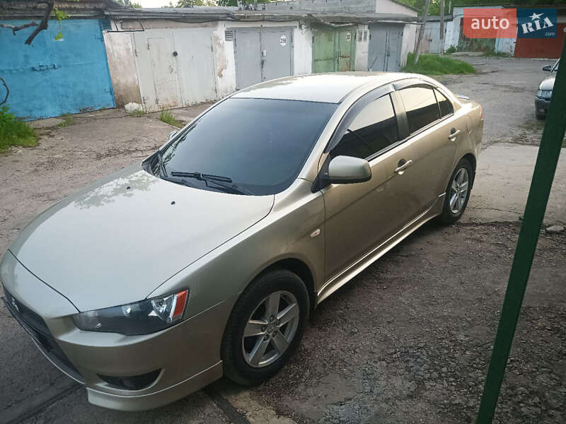 2009 mitsubishi lancer