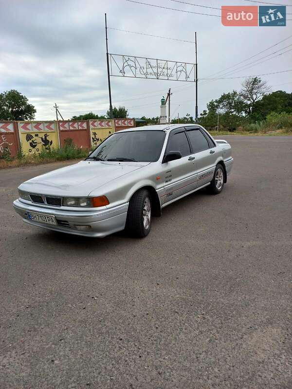 1990 mitsubishi galant