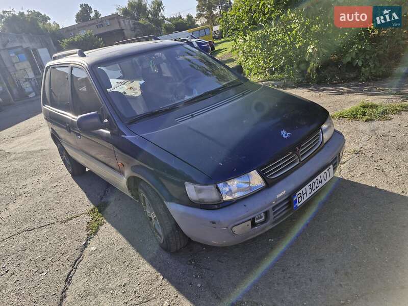 1994 mitsubishi space runner