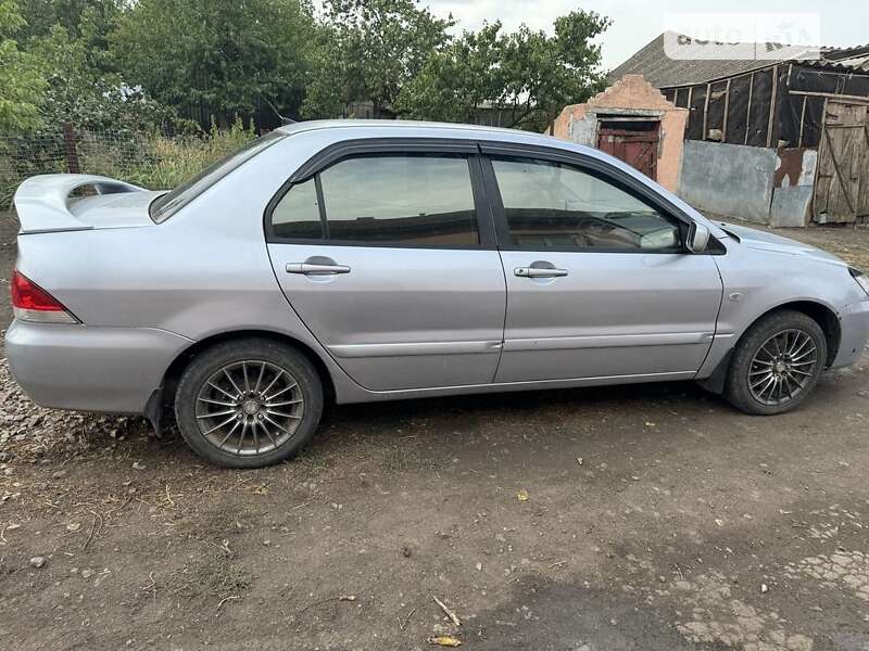 2004 mitsubishi lancer