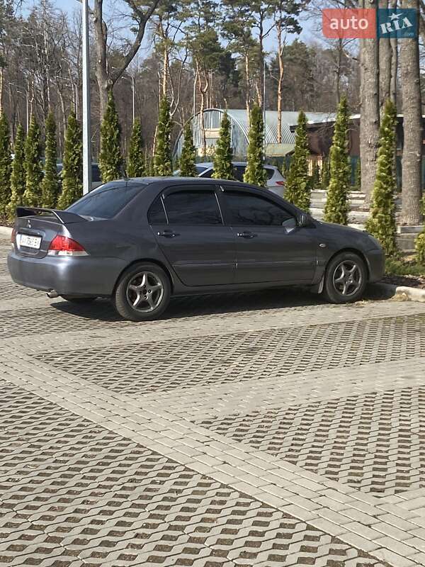 2005 mitsubishi lancer