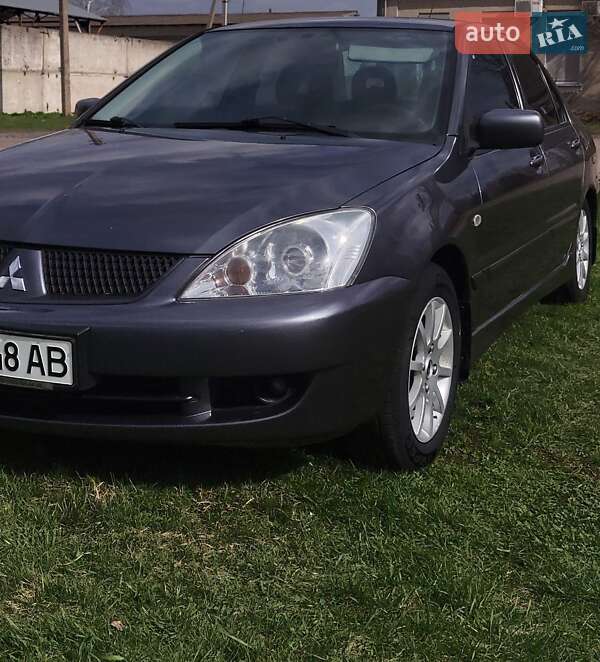 2005 mitsubishi lancer