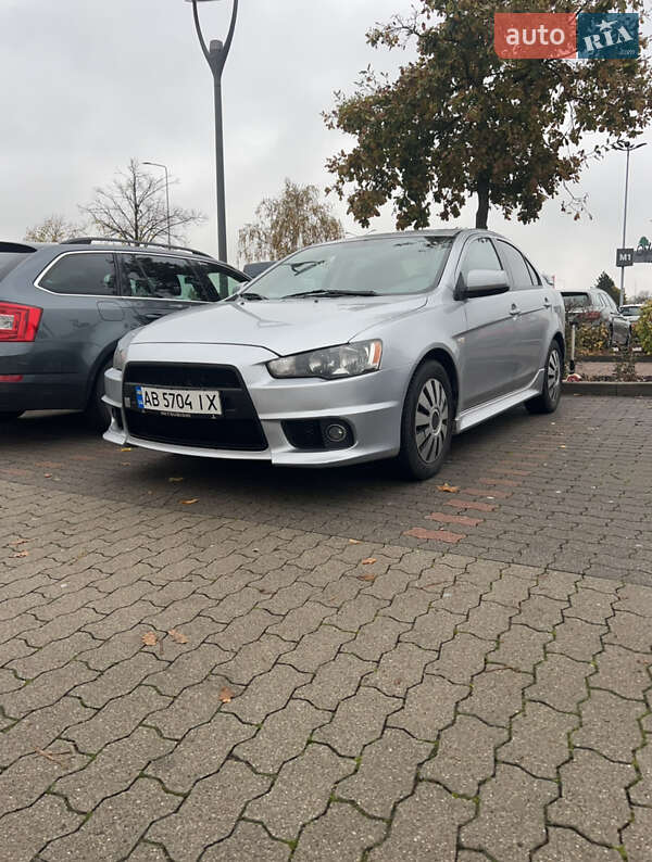 2012 mitsubishi lancer