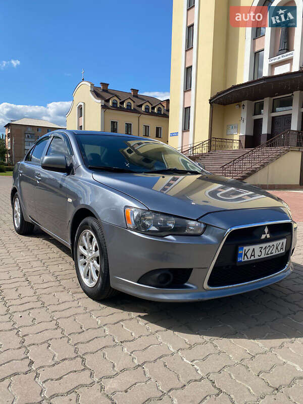 2012 mitsubishi lancer