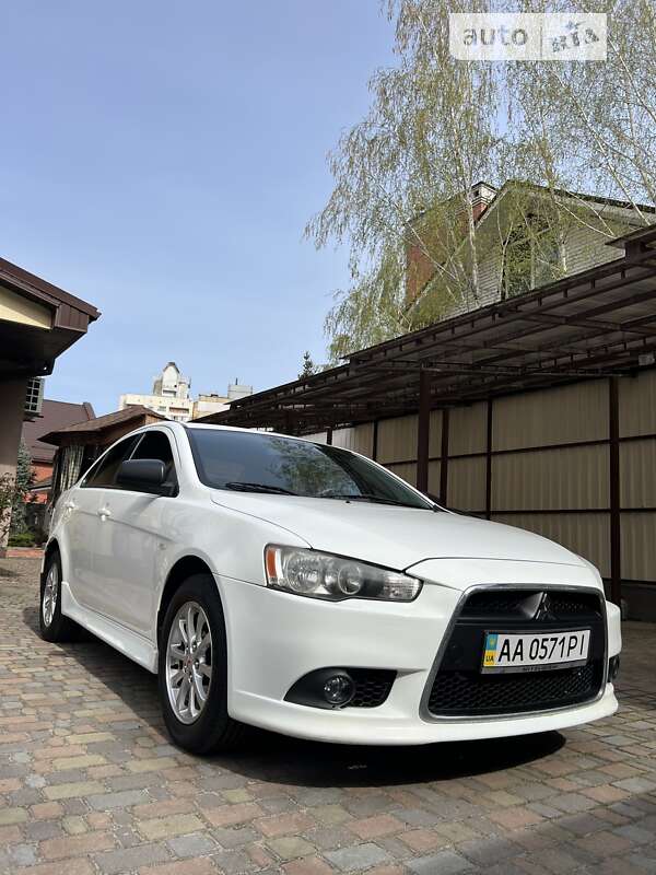 2013 mitsubishi lancer