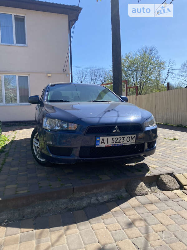 2010 mitsubishi lancer
