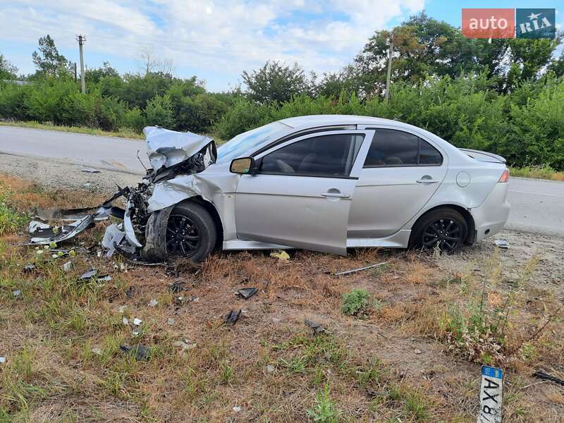 2010 mitsubishi lancer x