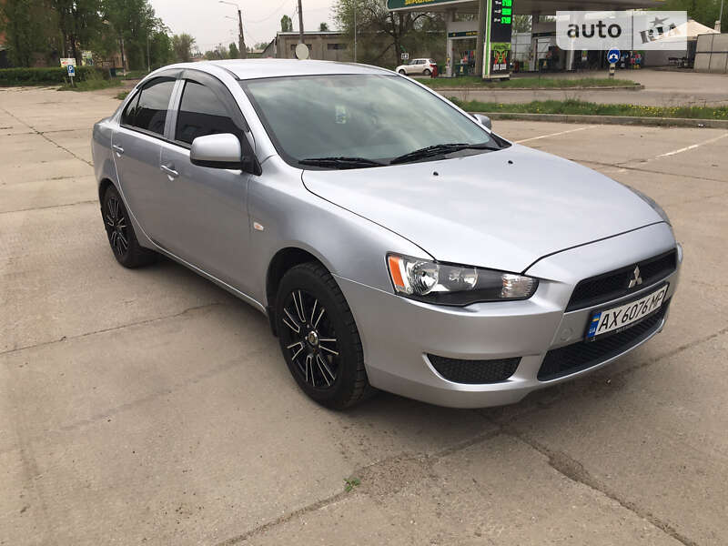 2011 mitsubishi lancer