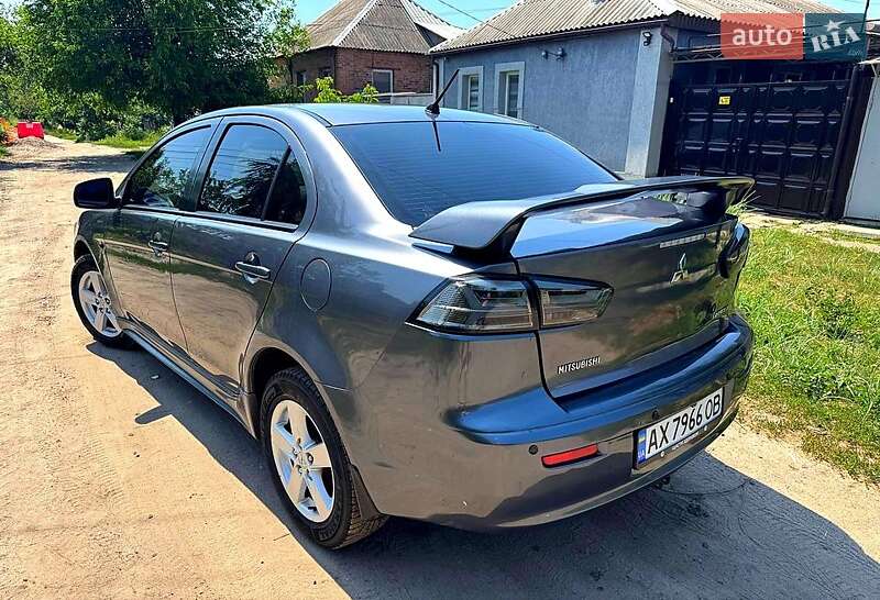 2009 mitsubishi lancer