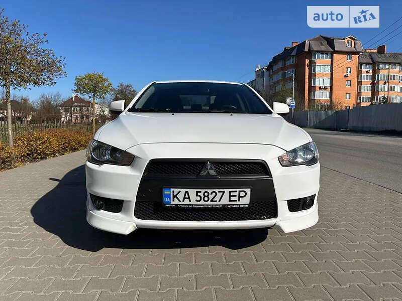 2011 mitsubishi lancer