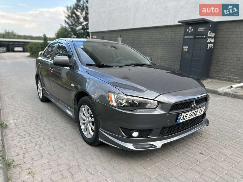 2011 mitsubishi lancer