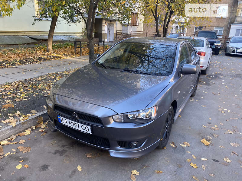 2011 mitsubishi lancer