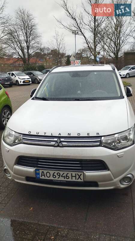 2013 mitsubishi outlander