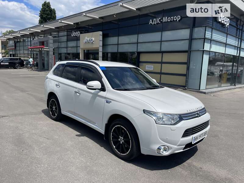 2014 mitsubishi outlander
