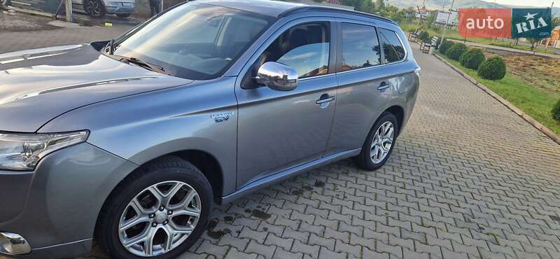 2014 mitsubishi outlander