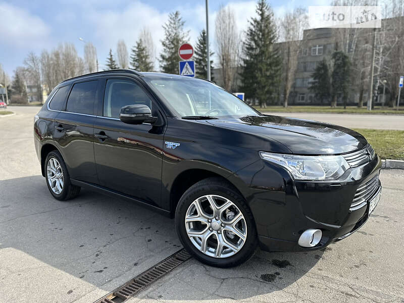 2014 mitsubishi outlander