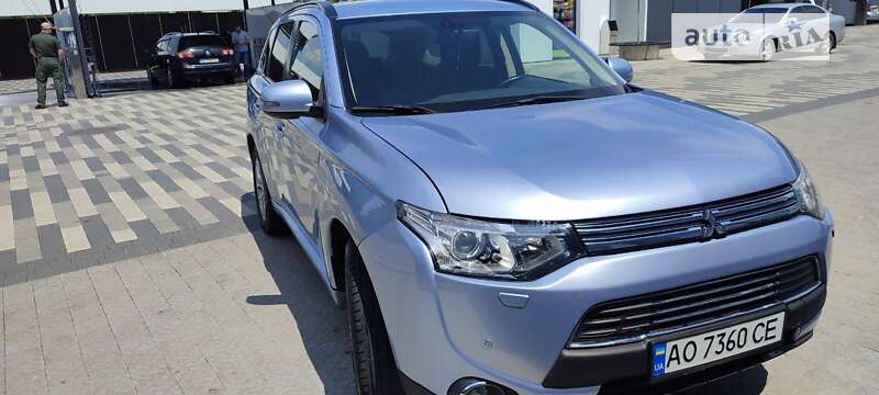 2014 mitsubishi outlander