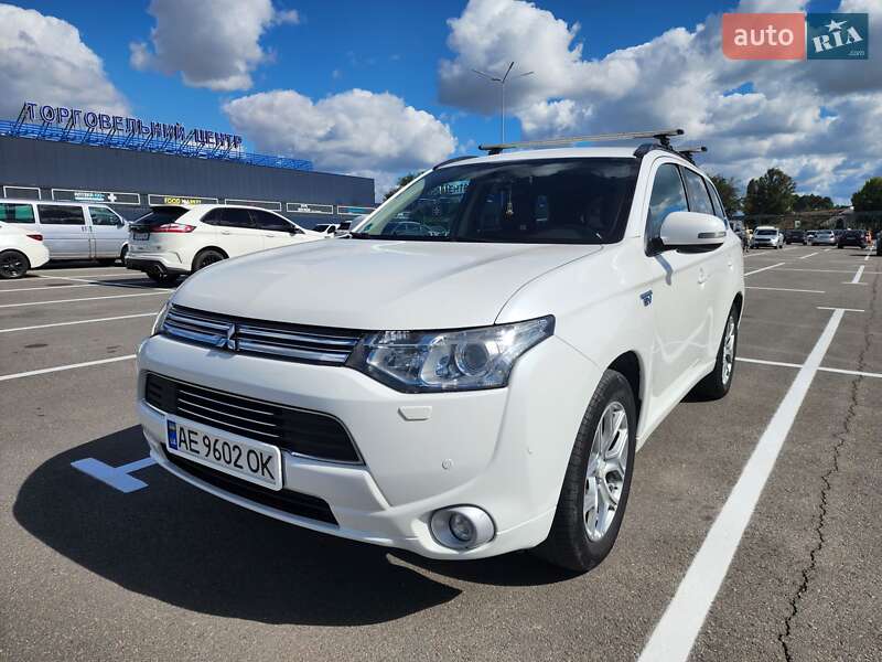 2014 mitsubishi outlander