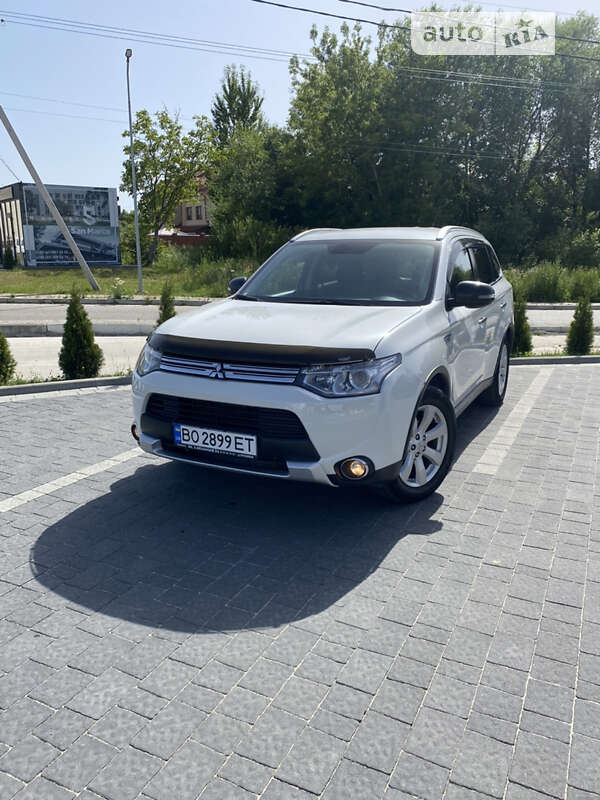 2014 mitsubishi outlander
