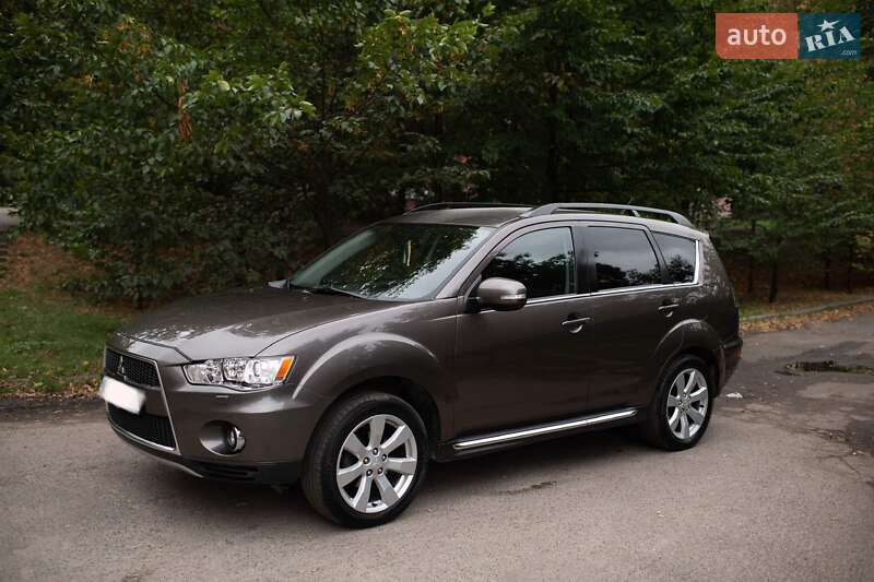 2010 mitsubishi outlander