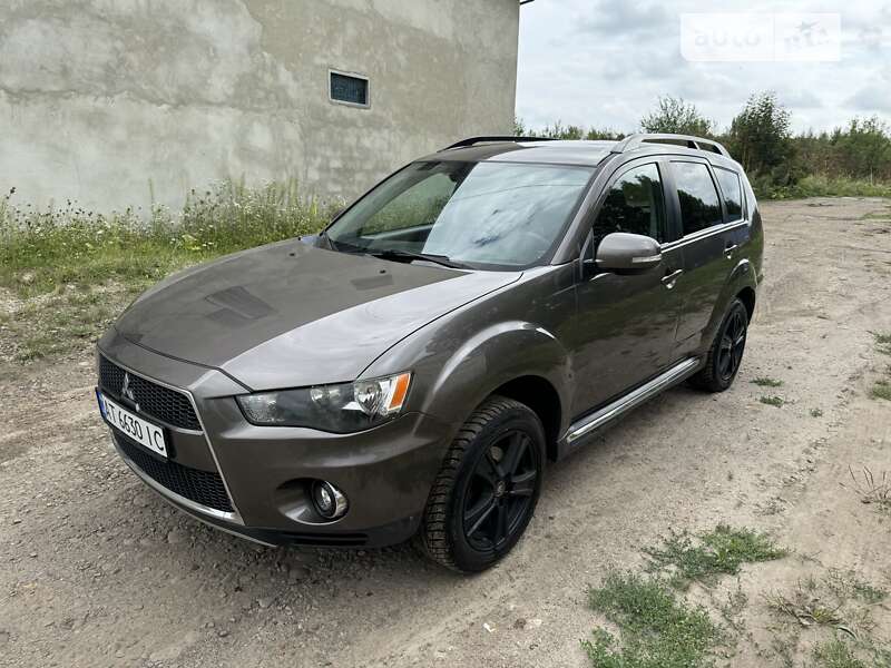 2010 mitsubishi outlander