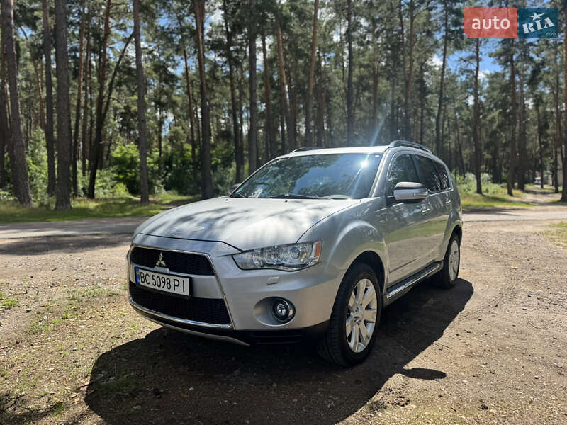 2011 mitsubishi outlander