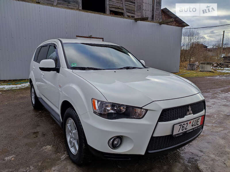 2011 mitsubishi outlander