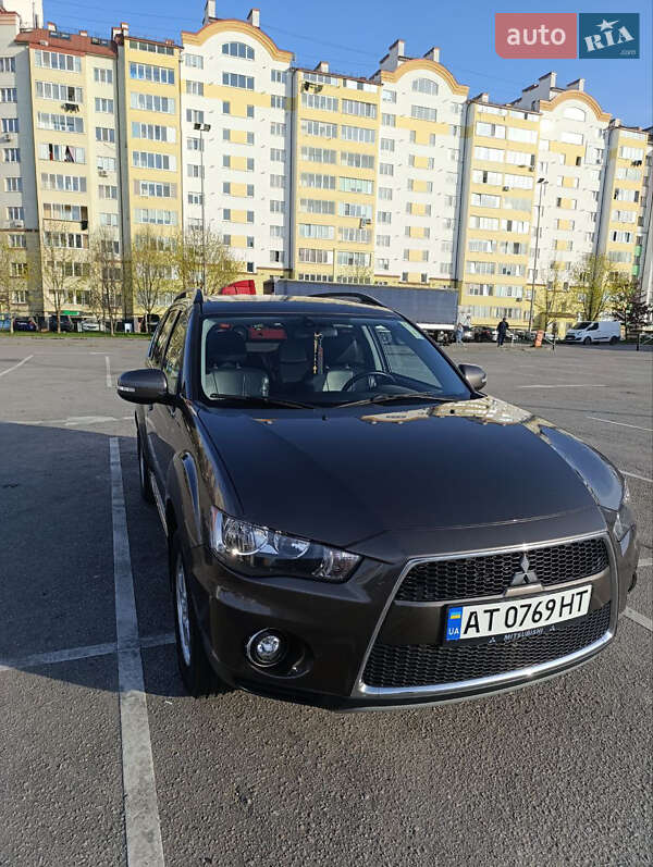 2011 mitsubishi outlander