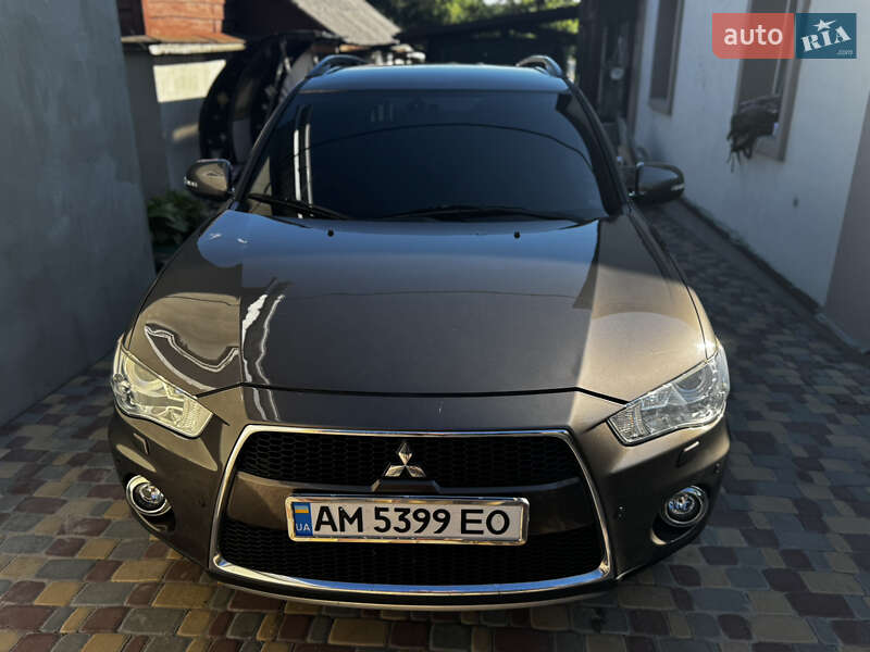 2011 mitsubishi outlander