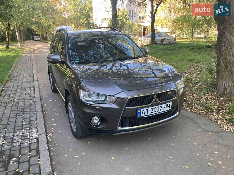 2012 mitsubishi outlander