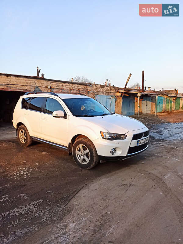 2012 mitsubishi outlander