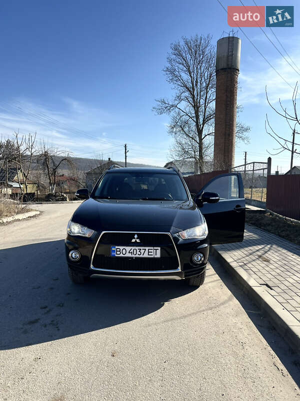 2012 mitsubishi outlander