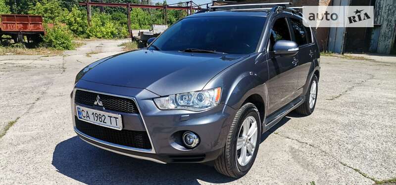 2011 mitsubishi outlander